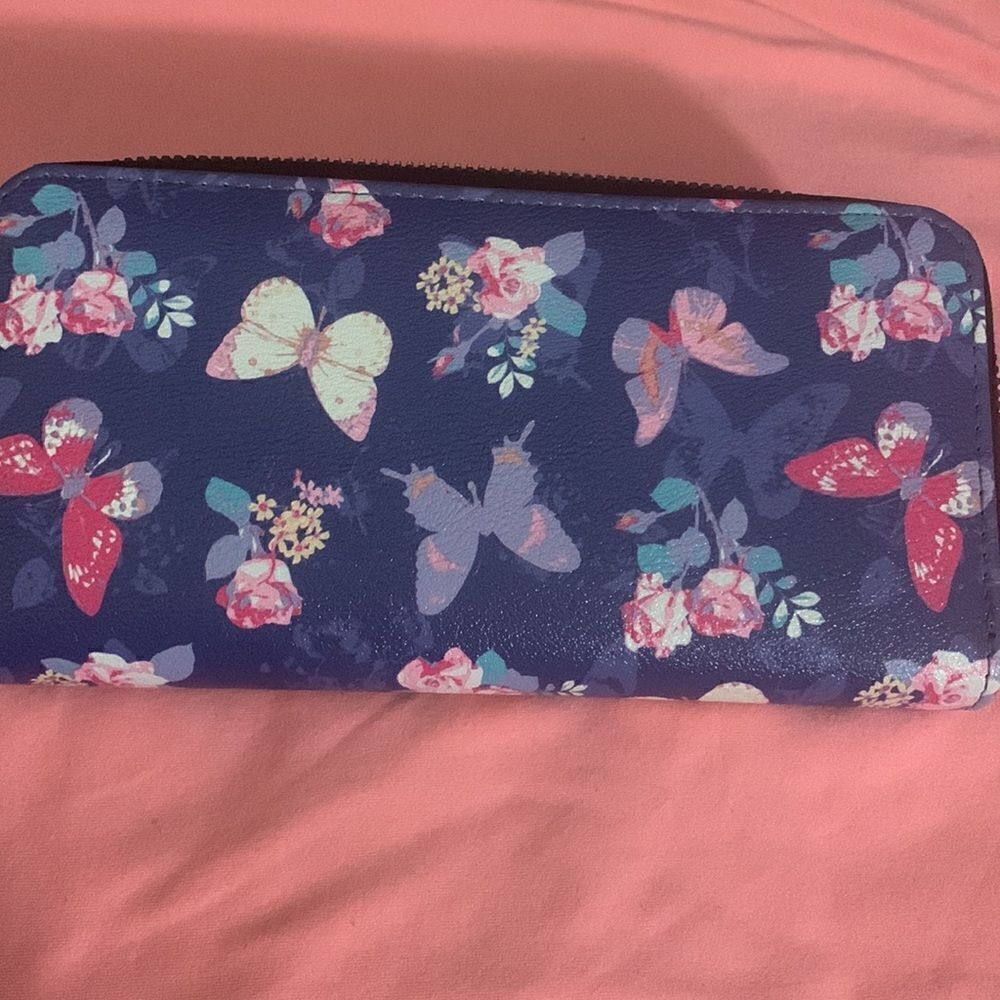 Butterfly Wallet  - Picture 9 of 9